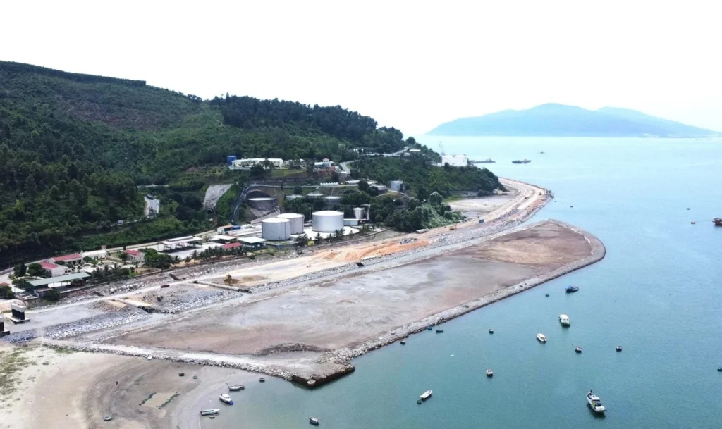 Cảng Liên Chiểu đang thi công - Động lực tăng giá cho FUTA Kim Phát